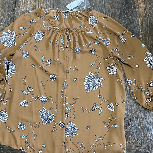 NWT Reitman’s Floral Blouse 🌼 - Picture 6 of 7